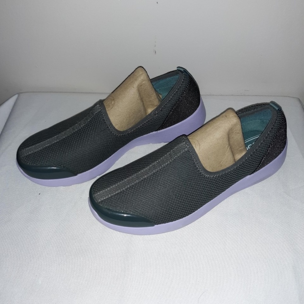 Easy spirit shoes